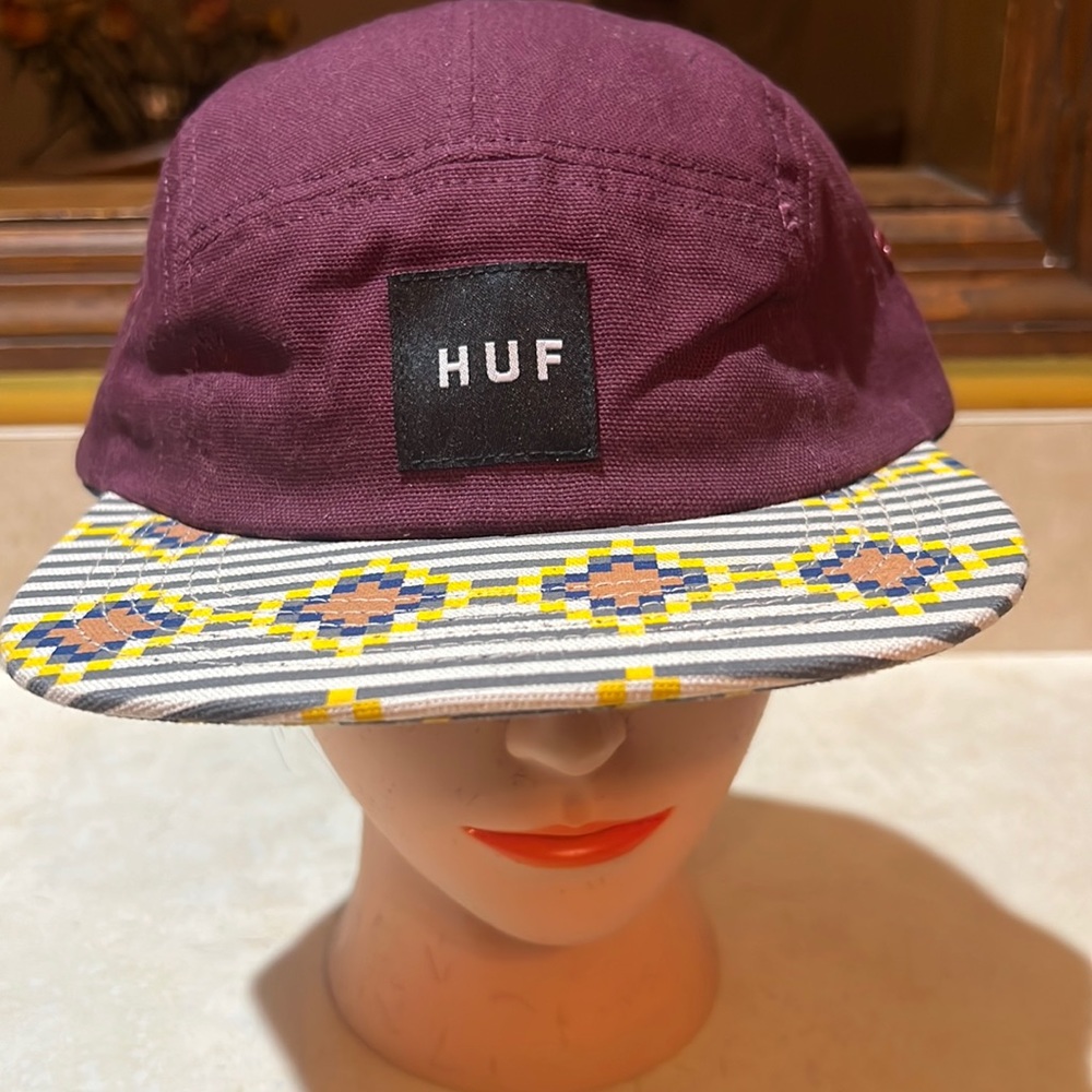 Authentic huf tribal unity 5 panel vintage 🔥